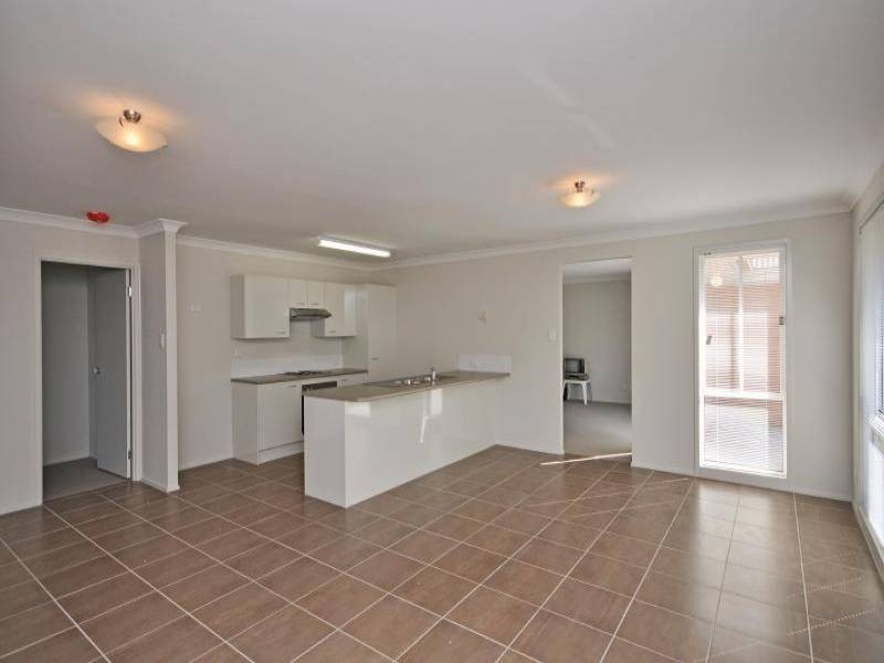 19 John Street, Ellalong NSW 2325