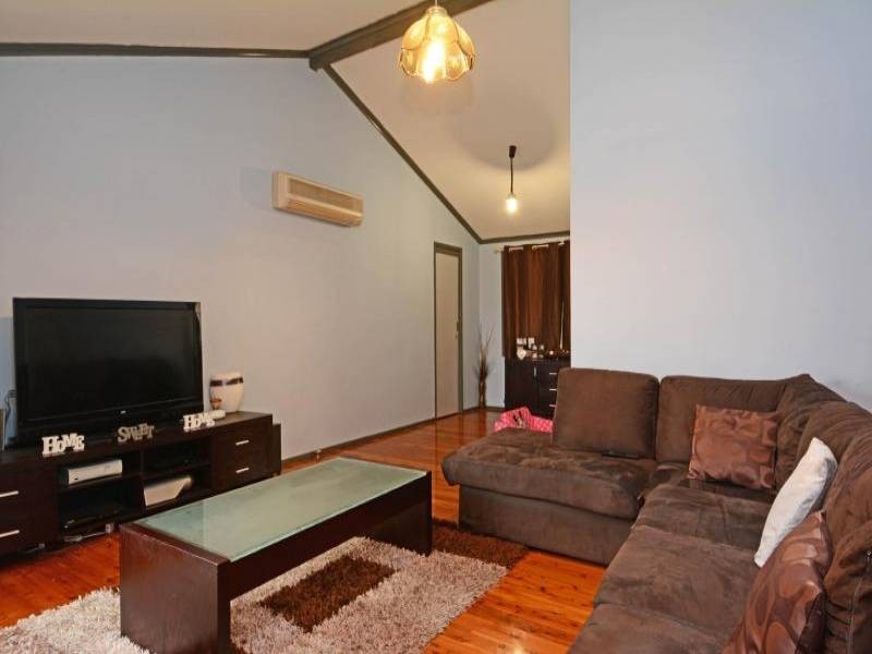 25 Mavis Street, Cessnock NSW 2325