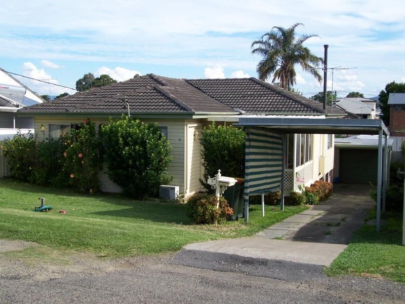 9 Melton Avenue, Cessnock NSW 2325
