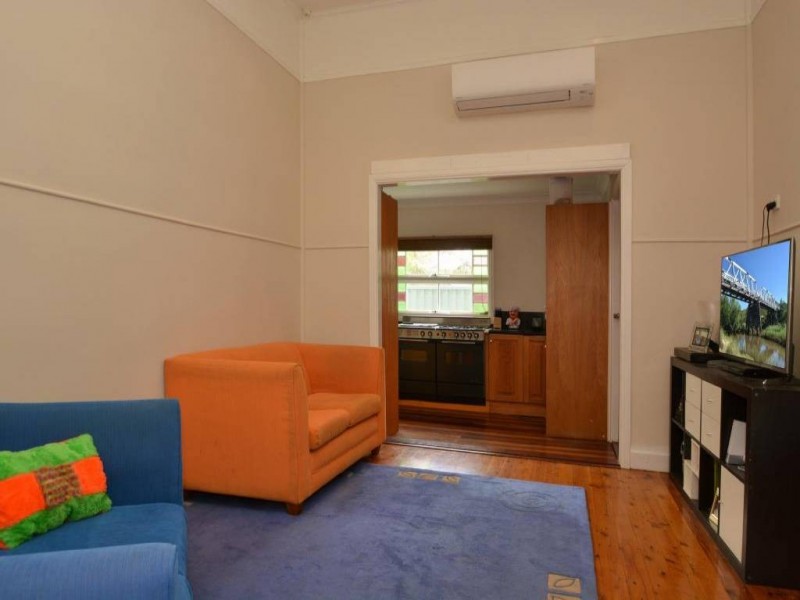 66 Anzac Avenue, Cessnock NSW 2325