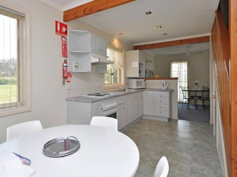 504 Wilderness Road, Rothbury NSW 2320