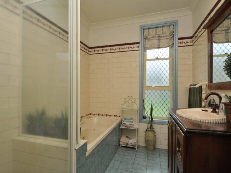 22 Government Road, Weston NSW 2326