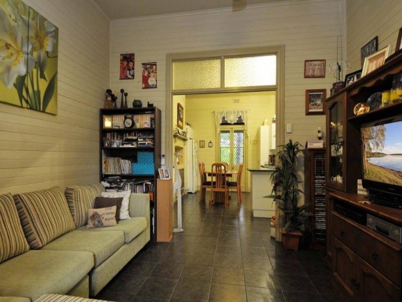 22 Government Road, Weston NSW 2326