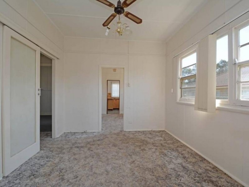 2 Edgeworth Street, Cessnock NSW 2325