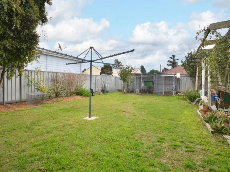 20 Daniel Street, Cessnock NSW 2325