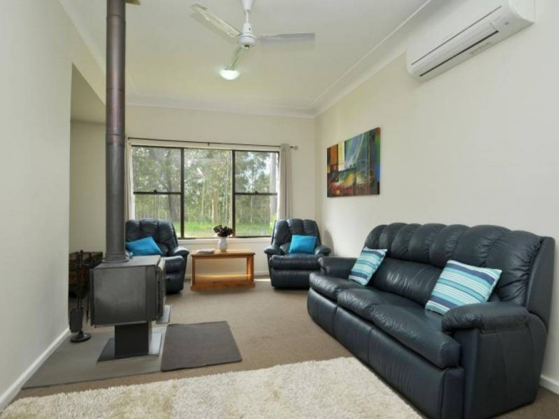 33 Main Road, Paxton NSW 2325