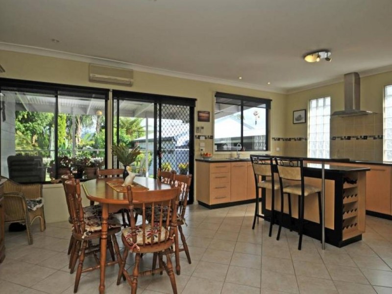 43 Main Road, Paxton NSW 2325