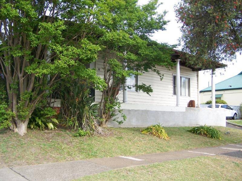 18 Cumberland Street, Cessnock NSW 2325