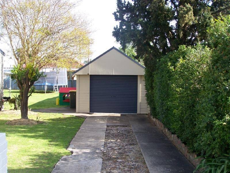 16 Catherine Street, Cessnock NSW 2325