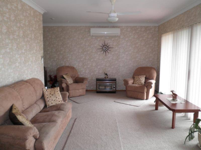 27 Love Street, Cessnock NSW 2325