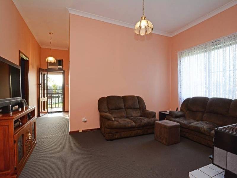 24 Adelaide Street, Paxton NSW 2325