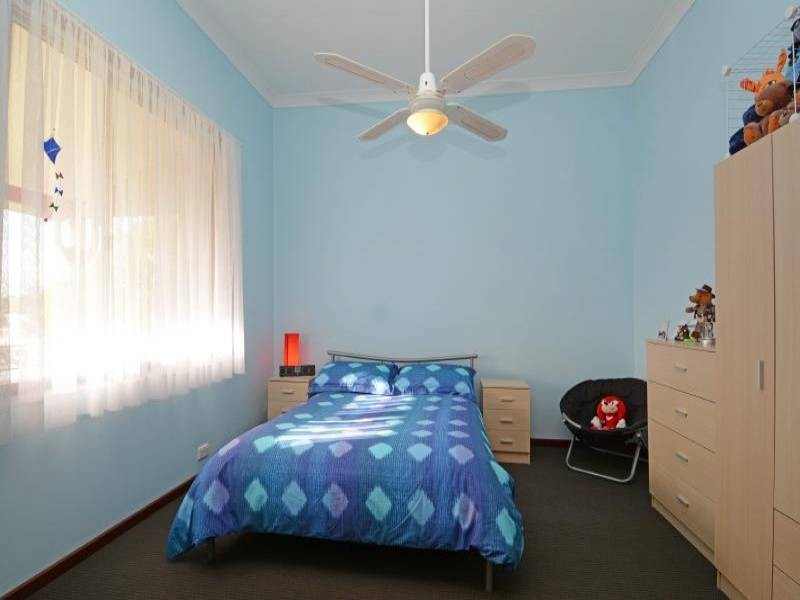 24 Adelaide Street, Paxton NSW 2325