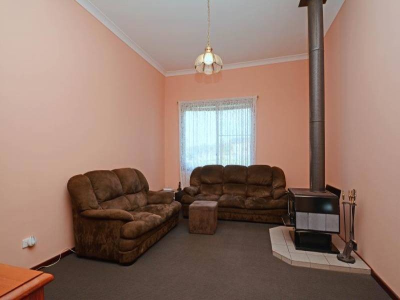 24 Adelaide Street, Paxton NSW 2325