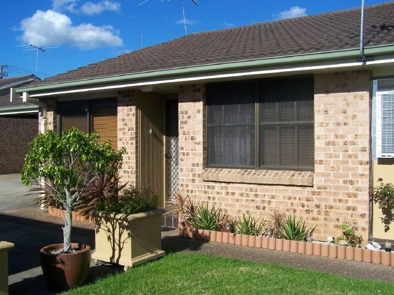 4/102 Mitchell Avenue, Kurri Kurri NSW 2327