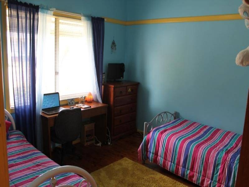 29 Moore Street, Cessnock NSW 2325