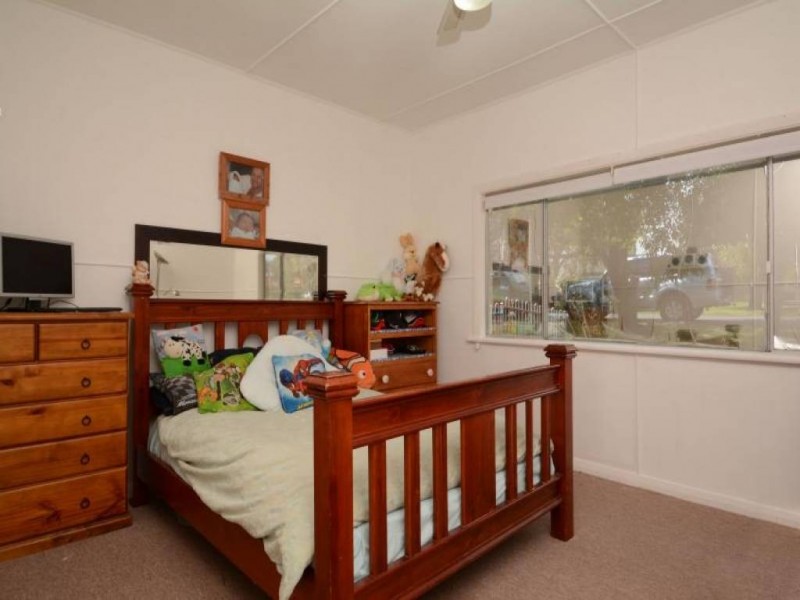 41 Desmond Street, Cessnock NSW 2325
