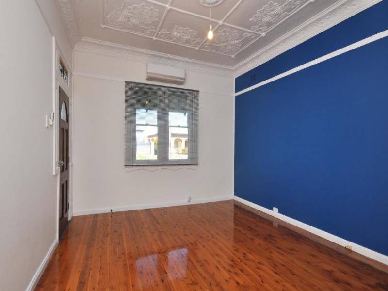 22 Daniel Street, Cessnock NSW 2325