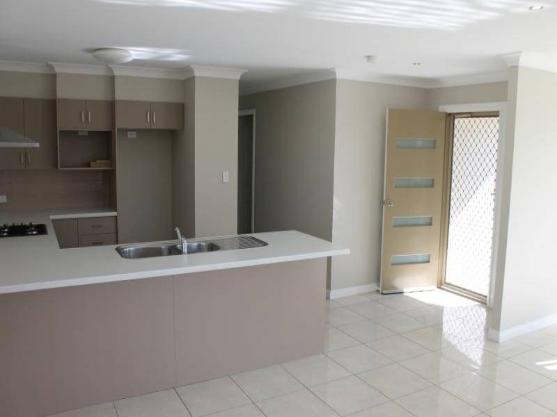 1/10 Carrol Avenue, Cessnock NSW 2325