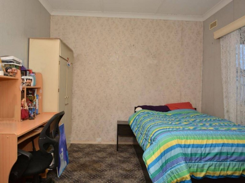 77 Harle Street, Abermain NSW 2326