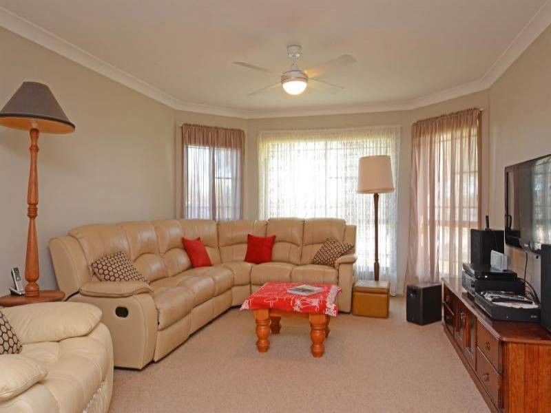 3 Kookaburra Close, Weston NSW 2326