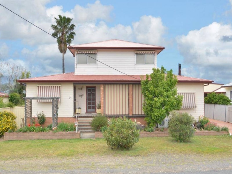 10 Fifth Street, Cessnock NSW 2325