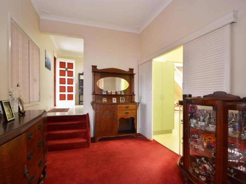 10 Fifth Street, Cessnock NSW 2325