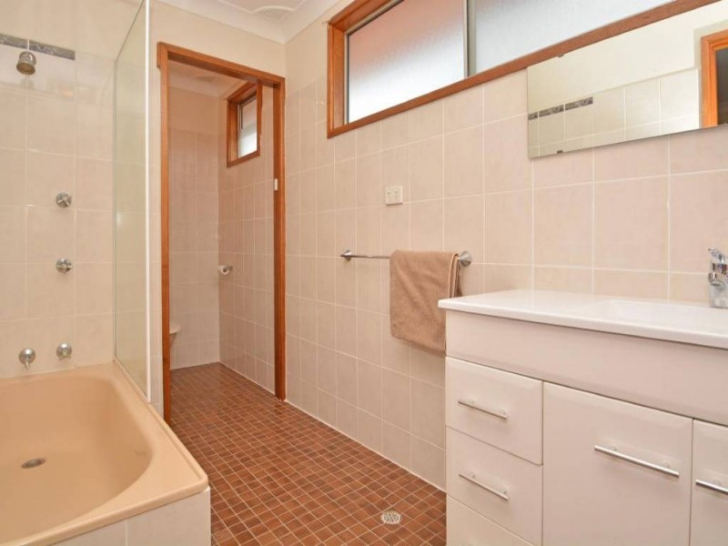 10 Fifth Street, Cessnock NSW 2325