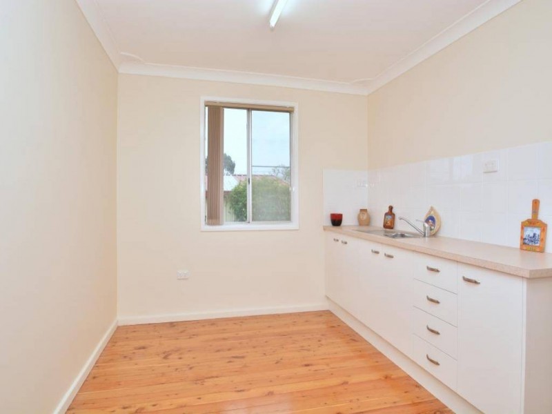 10 Fifth Street, Cessnock NSW 2325