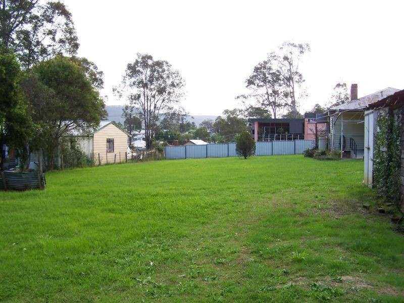 11 Bennett St, Millfield NSW 2325