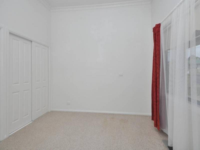 4 Sixth Street, Weston NSW 2326