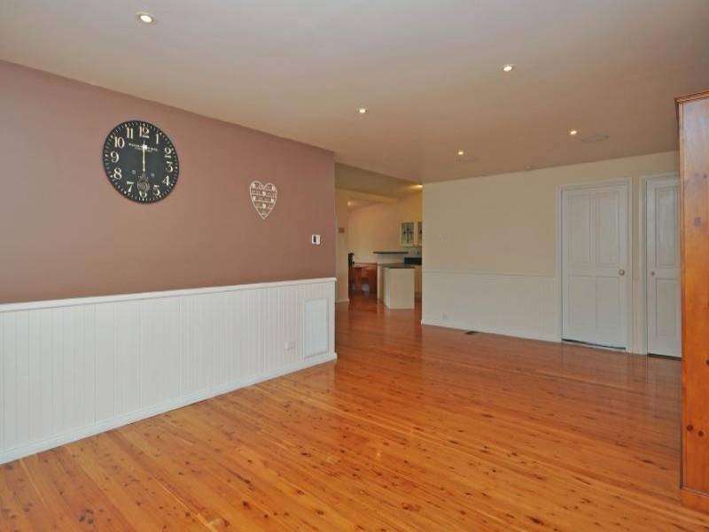 4 Sixth Street, Weston NSW 2326