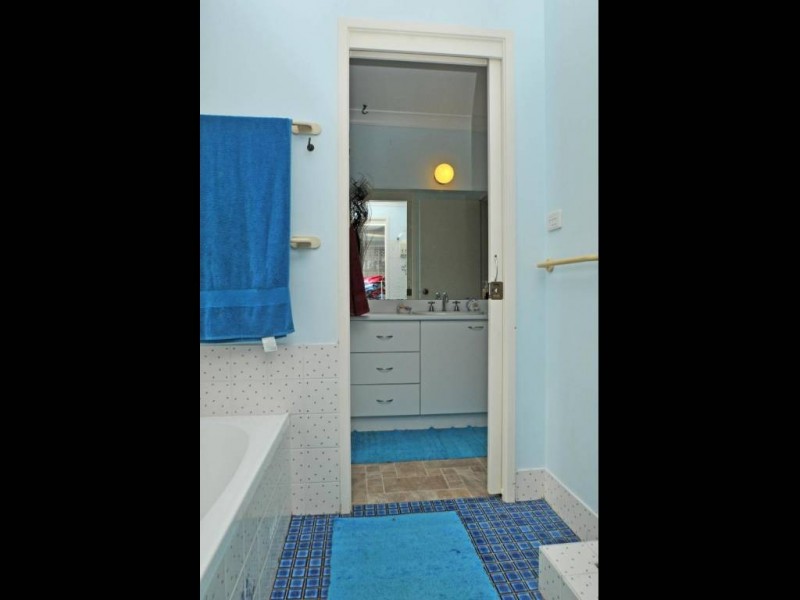 66 Eighth Street, Weston NSW 2326