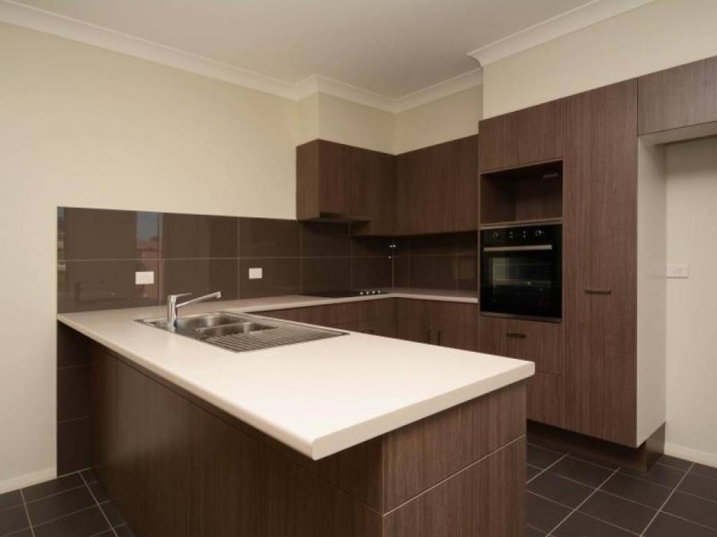 10/21-23 Fairview Place, Cessnock NSW 2325