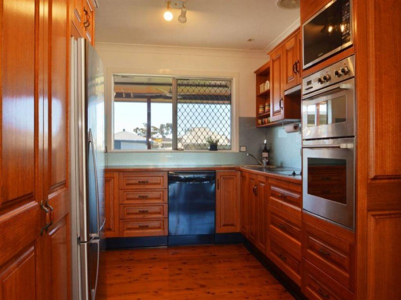 10 & 10A Ash Street, Cessnock NSW 2325