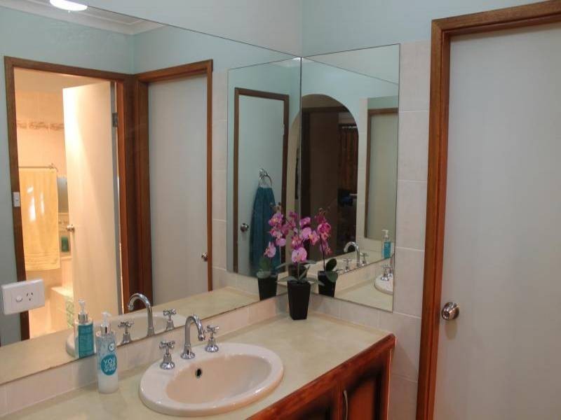 2 Mary Street, Abermain NSW 2326
