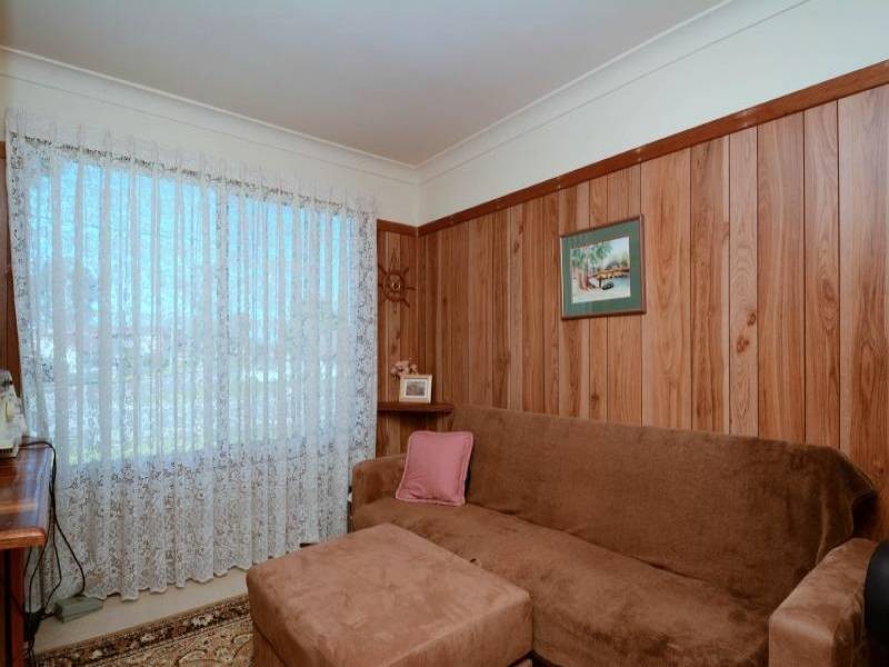 11 Grieve Street, Cessnock NSW 2325