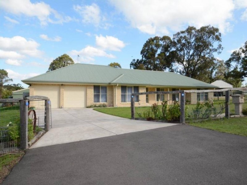 8 Frame Drive, Abermain NSW 2326