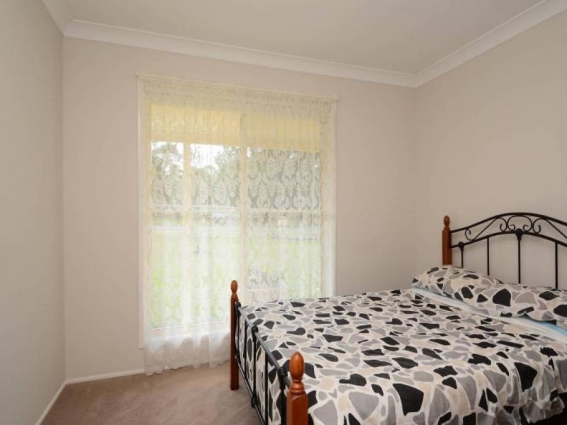8 Frame Drive, Abermain NSW 2326