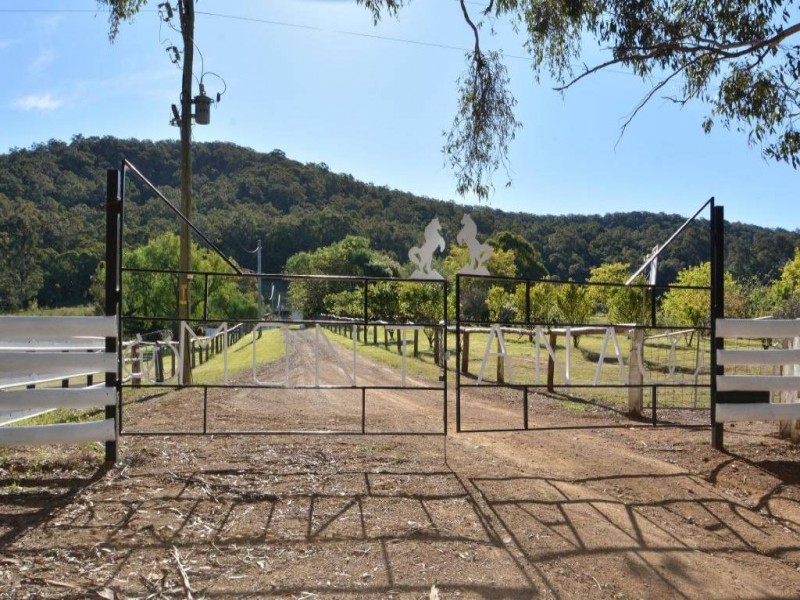 ‘Montana” 42 Pyne Way, Mount View NSW 2325