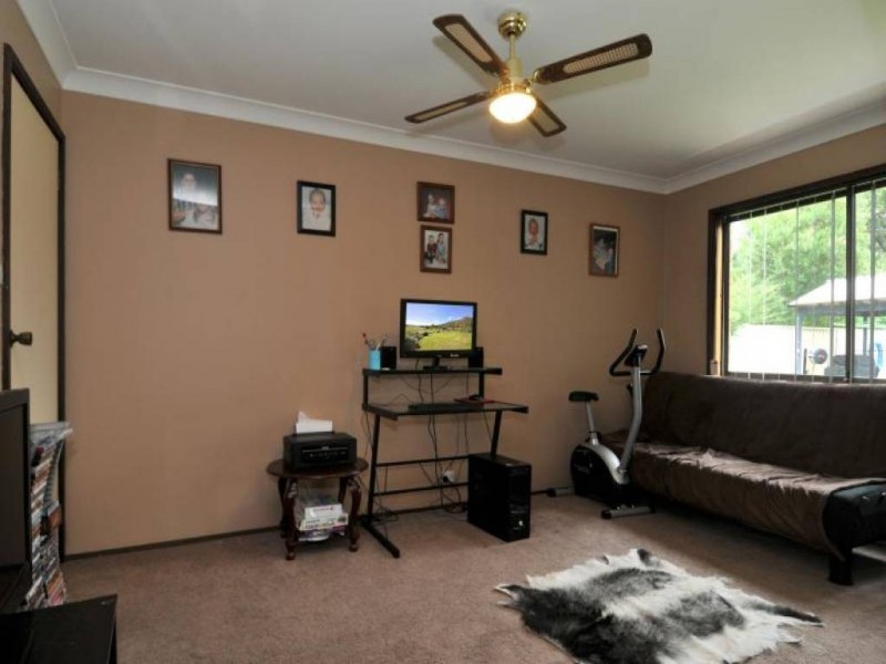 9 Northcote Ave, Paxton NSW 2325