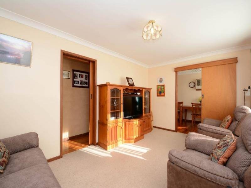 15 Balmoral Avenue, Cessnock NSW 2325
