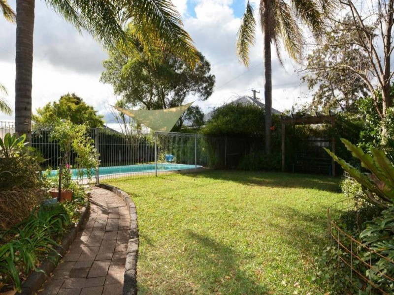 10 Jeffries St, Cessnock NSW 2325