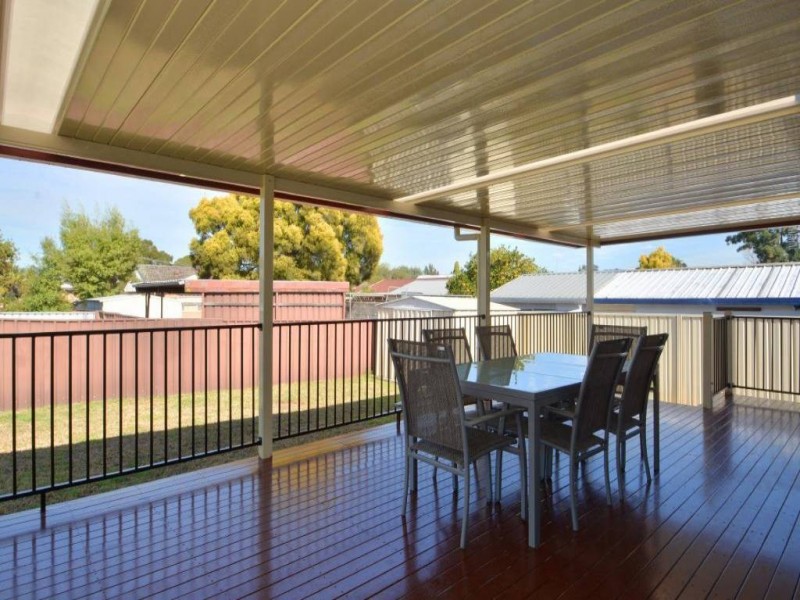 1 Lee-Ann Cres, Cessnock NSW 2325