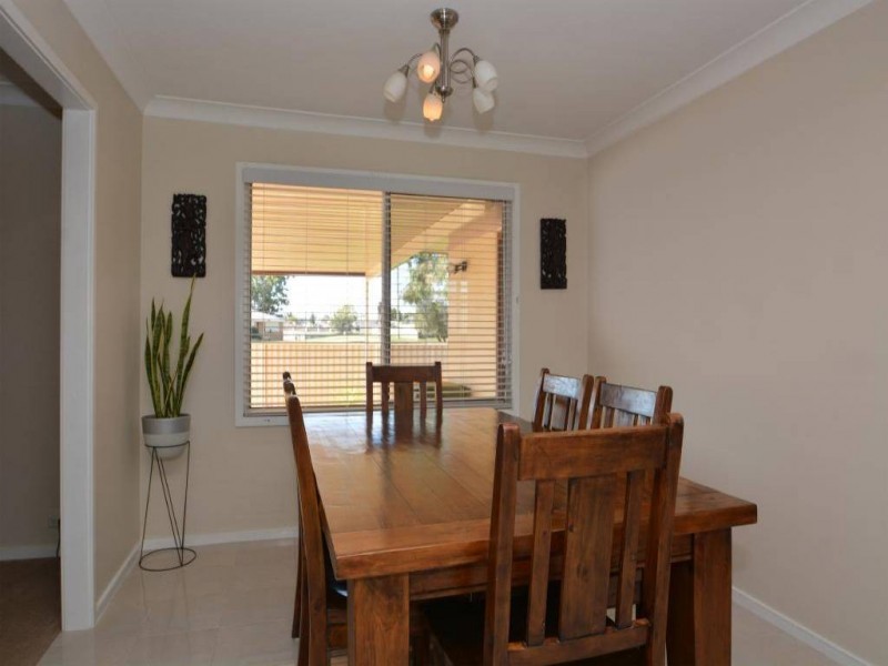 1 Lee-Ann Cres, Cessnock NSW 2325