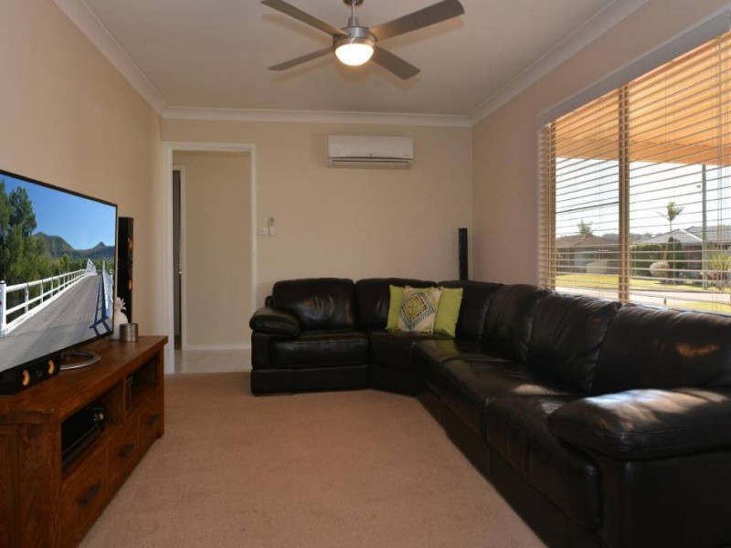 1 Lee-Ann Cres, Cessnock NSW 2325