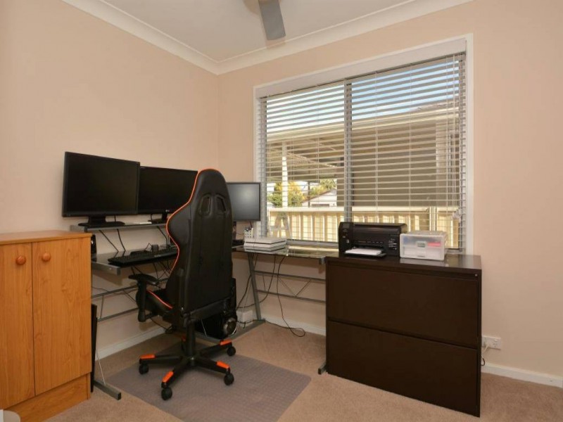 1 Lee-Ann Cres, Cessnock NSW 2325