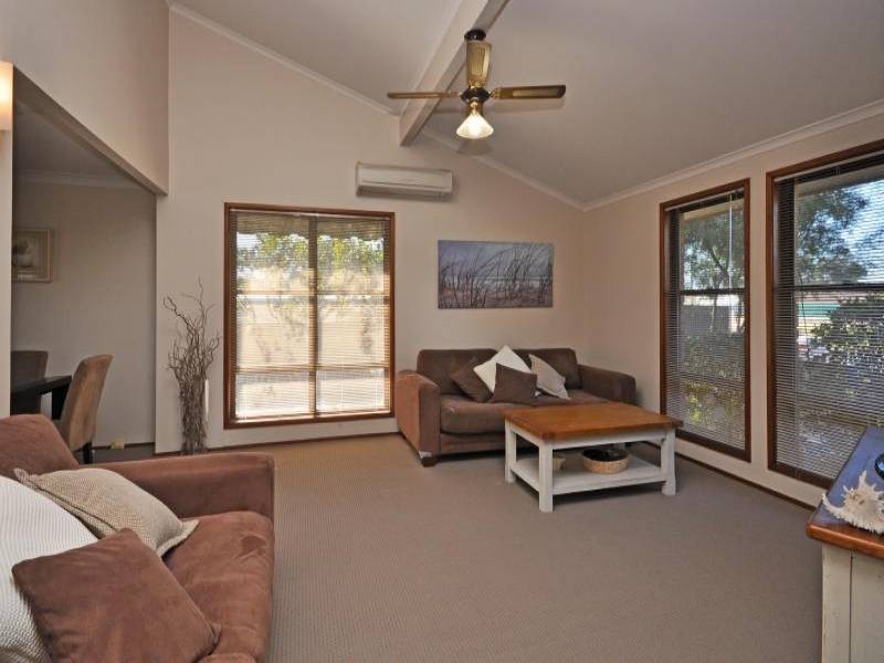 2 Jurd Street, Cessnock NSW 2325