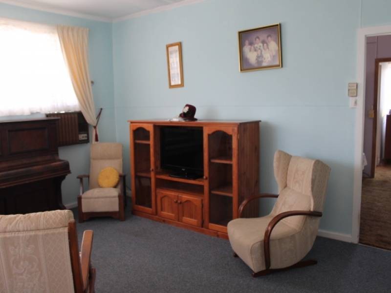 70 Fourth Street, Weston NSW 2326