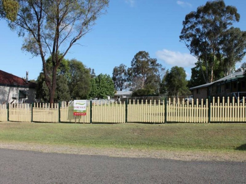 4 Adelaide Street, Paxton NSW 2325