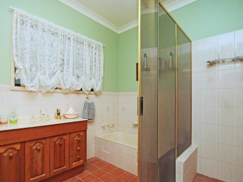 16 Watson Street, Ellalong NSW 2325